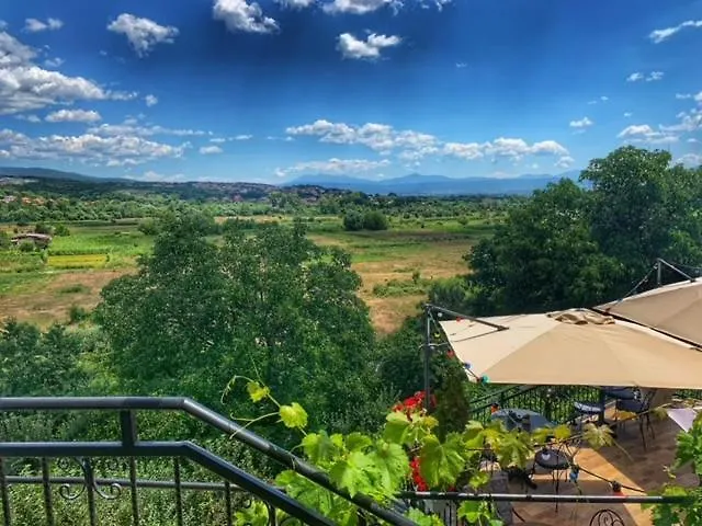 The Secret Garden 4*