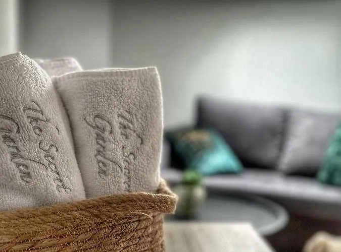 Guest house The Secret Garden