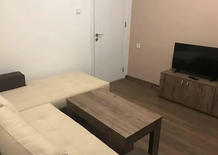 The Secret Garden 4*